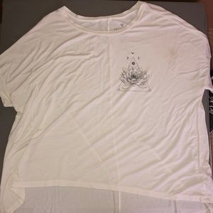American Eagle  graphic tee